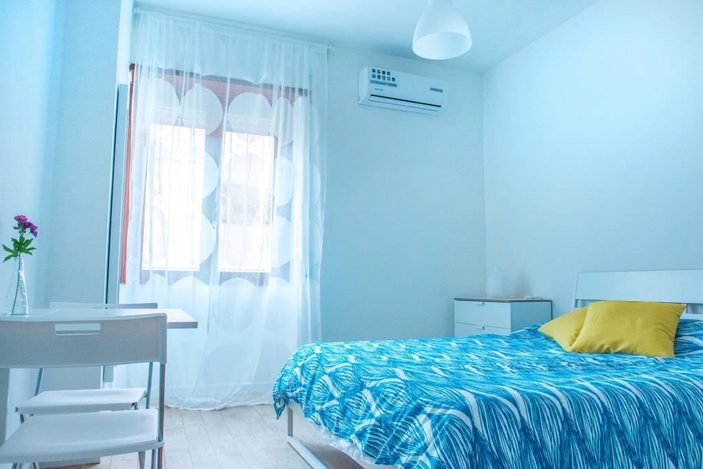 Cm B&B Piramide Roma Oda fotoğraf